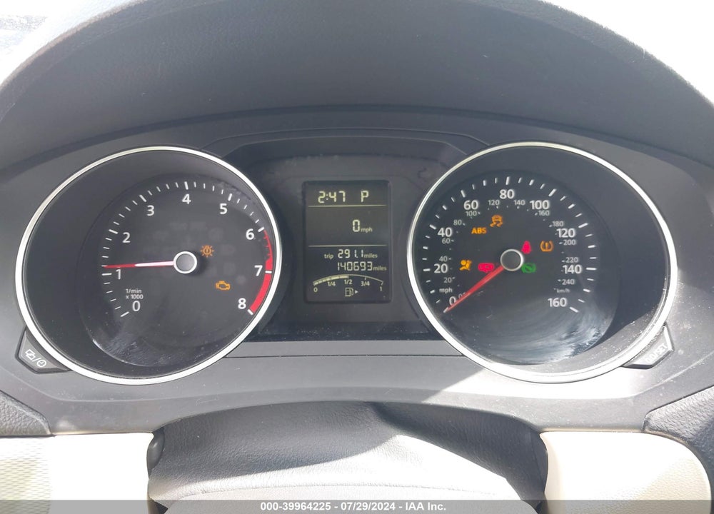 2015 VOLKSWAGEN JETTA 1.8T SE VIN: 3VWD07AJ6FM225463