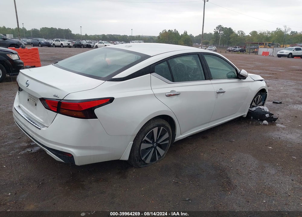 2022 NISSAN ALTIMA SL FWD VIN: 1N4BL4EV8NN423596