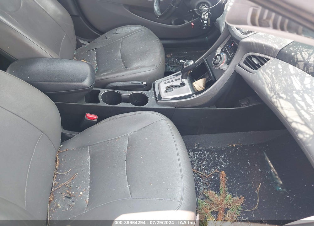 2013 HYUNDAI ELANTRA LIMITED VIN: 5NPDH4AE6DH312280