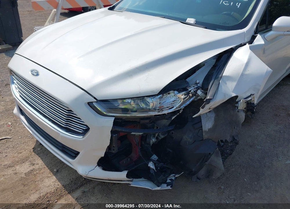 2015 FORD FUSION SE VIN: 3FA6P0HDXFR231614