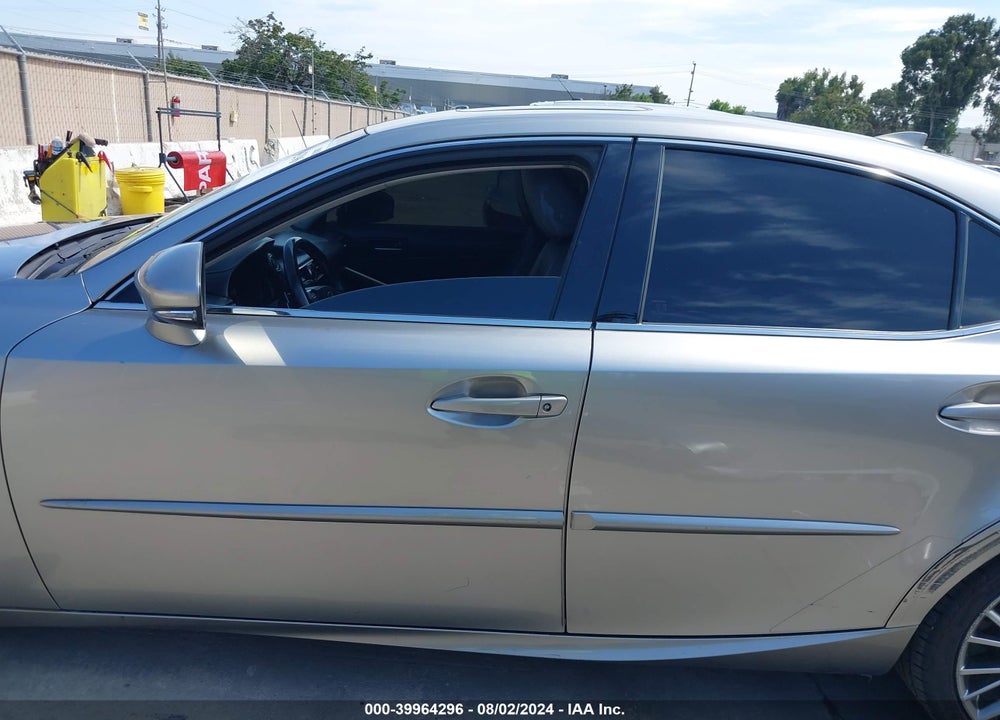 2018 LEXUS IS 300 VIN: JTHBA1D23J5074801