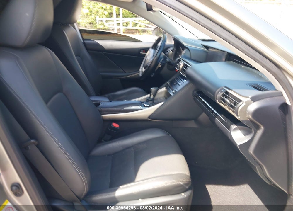 2018 LEXUS IS 300 VIN: JTHBA1D23J5074801