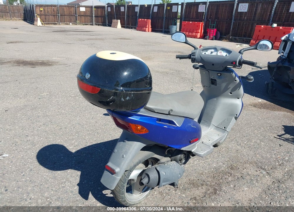 2004 DERBI ATLANTIS 50 VIN: VTHBL3AA24G211844