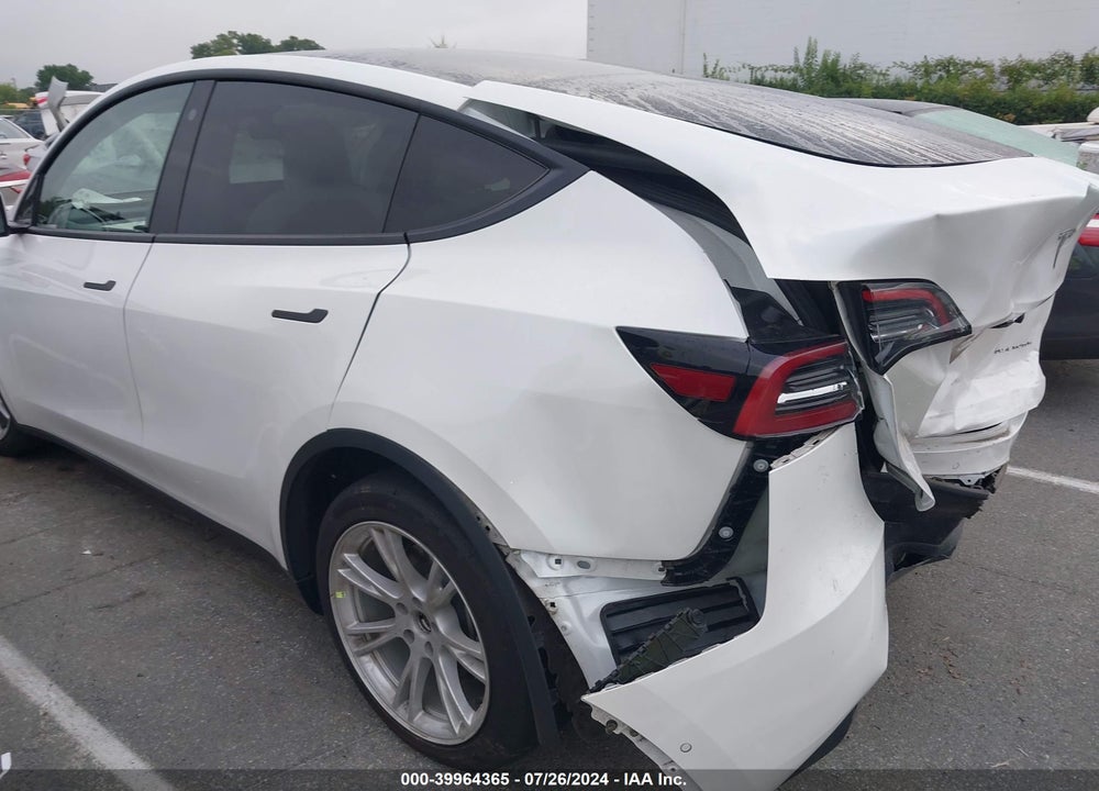 2022 TESLA MODEL Y LONG RANGE DUAL MOTOR ALL-WHEEL DRIVE VIN: 7SAYGAEE0NF382566