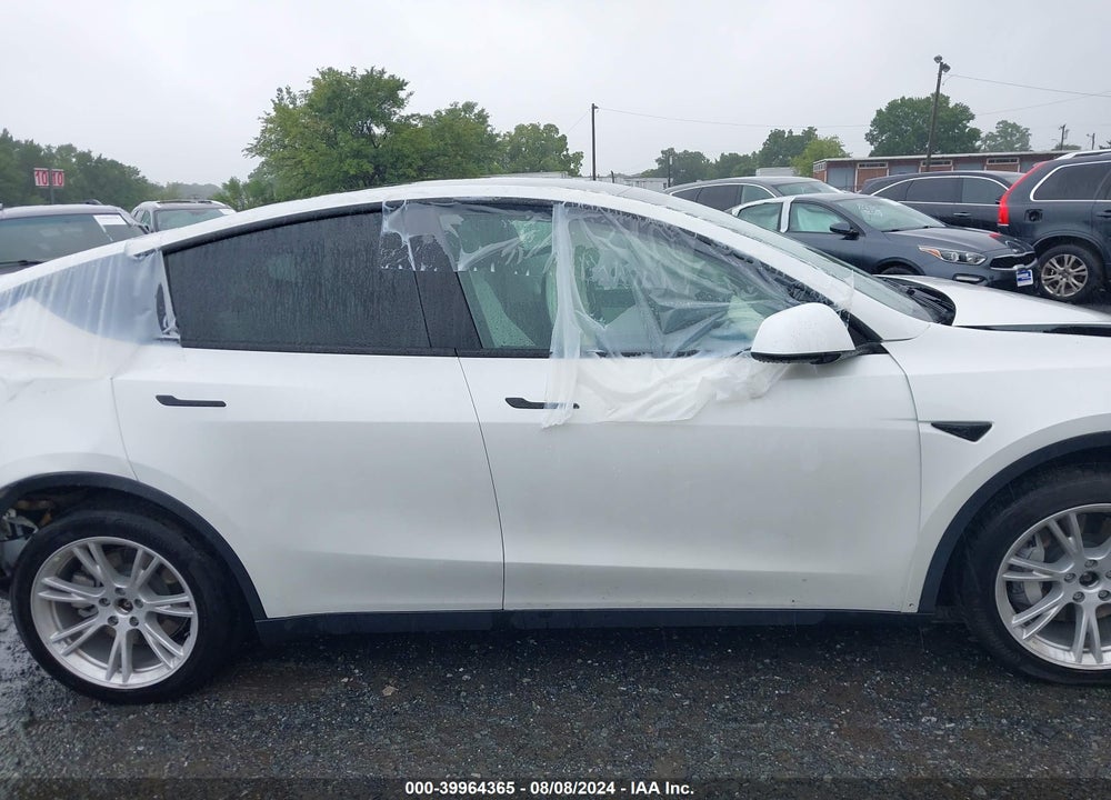 2022 TESLA MODEL Y LONG RANGE DUAL MOTOR ALL-WHEEL DRIVE VIN: 7SAYGAEE0NF382566