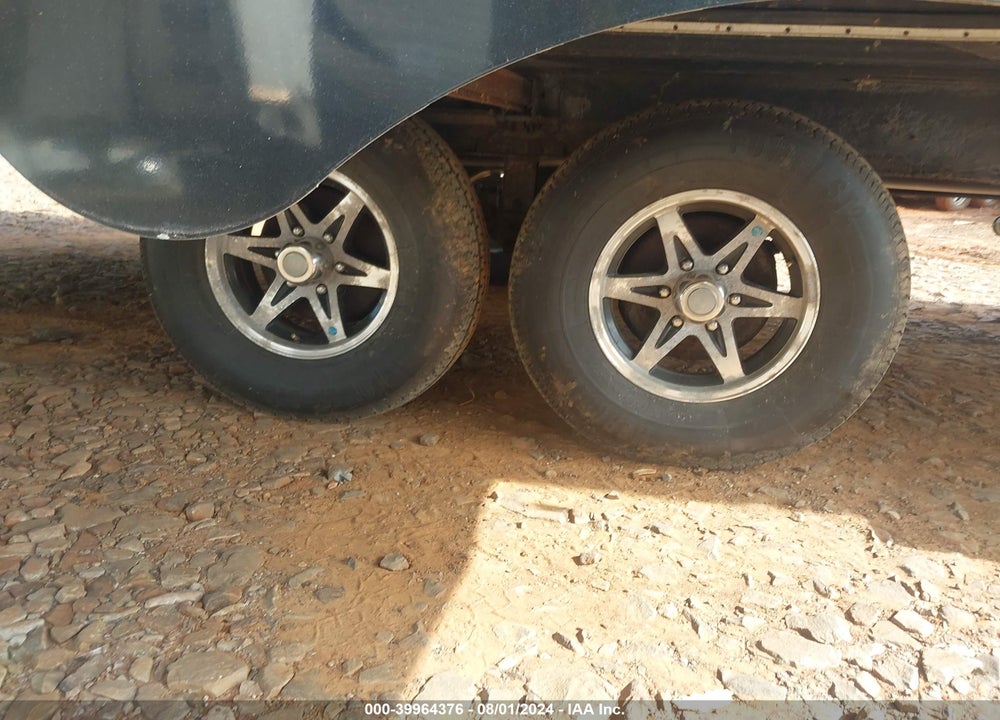 2013 LITE 5 WINNEBEGO VIN: 54CBG0R21D1V87267