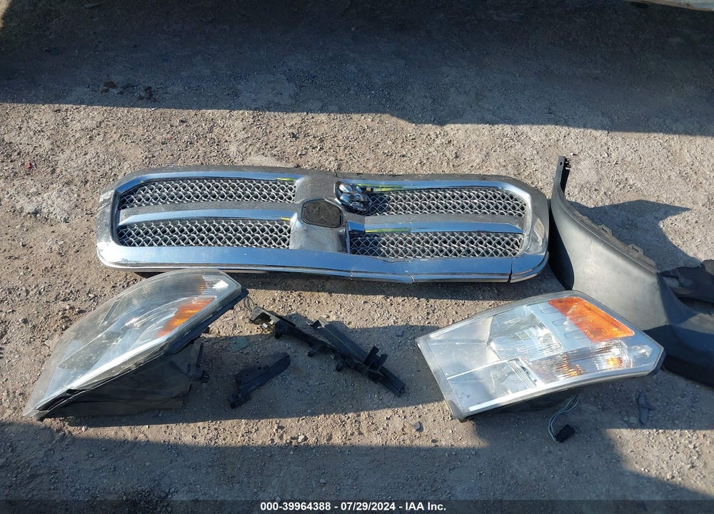 2015 RAM 1500 TRADESMAN VIN: 1C6RR6KM4FS521792