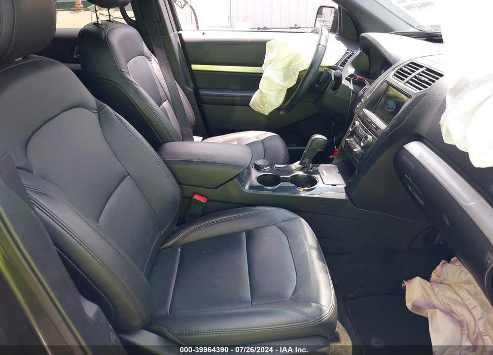 2017 FORD EXPLORER XLT VIN: 1FM5K8D88HGD38078