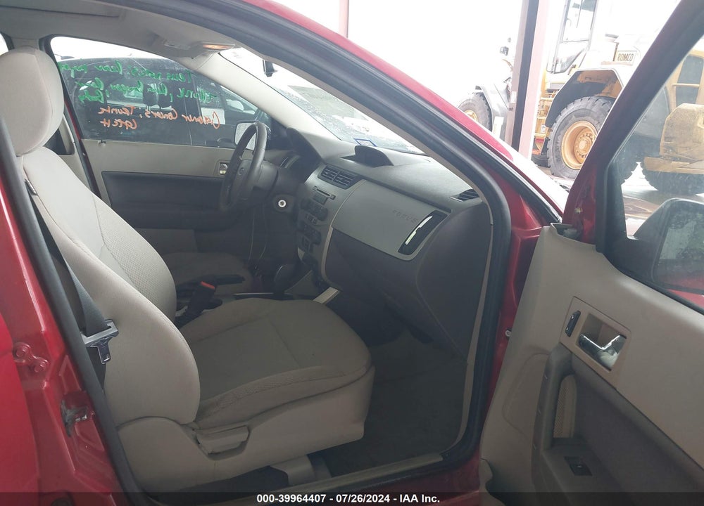 2011 FORD FOCUS SES VIN: 1FAHP3GN5BW102739