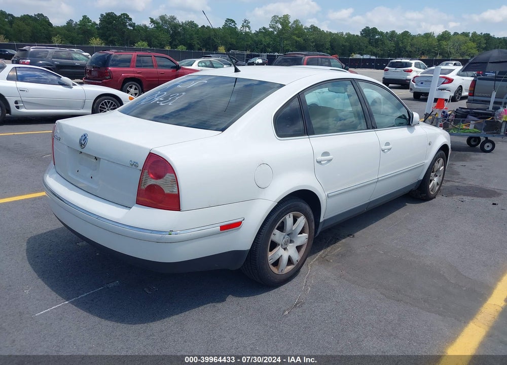 2003 VOLKSWAGEN PASSAT GLX VIN: WVWRH63B13P337756