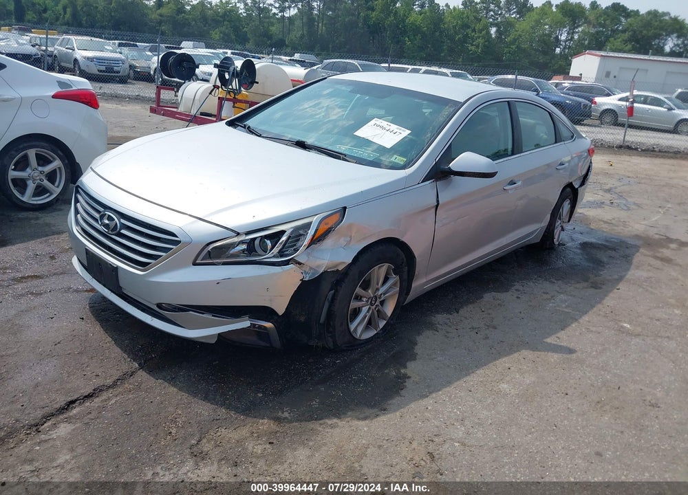 2015 HYUNDAI SONATA SE VIN: 5NPE24AF5FH141152