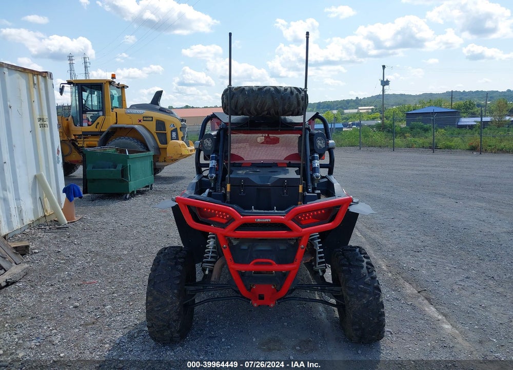 2015 POLARIS RZR XP 1000 EPS VIN: 4XAVDE991FB961171