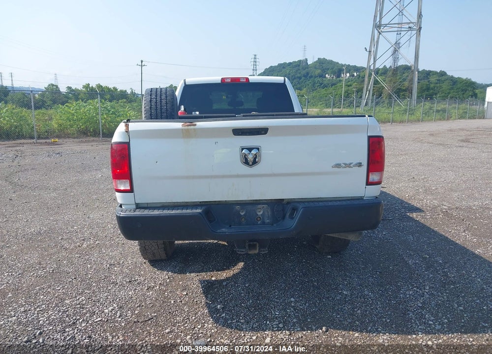 2018 RAM 2500 TRADESMAN 4X4 8' BOX VIN: 3C6UR5HJ4JG358904