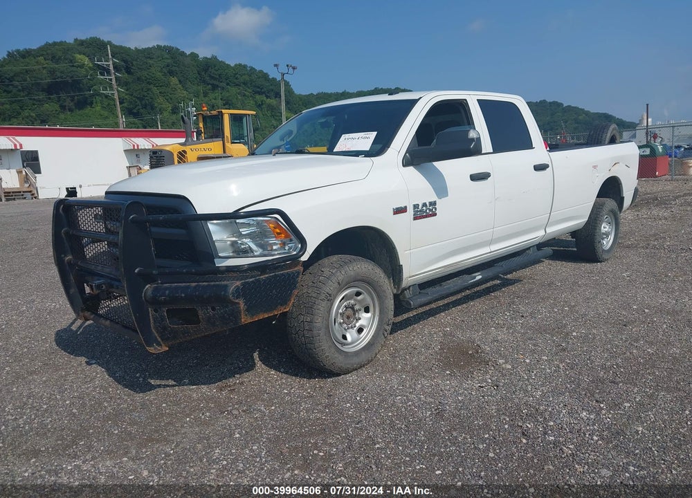 2018 RAM 2500 TRADESMAN 4X4 8' BOX VIN: 3C6UR5HJ4JG358904