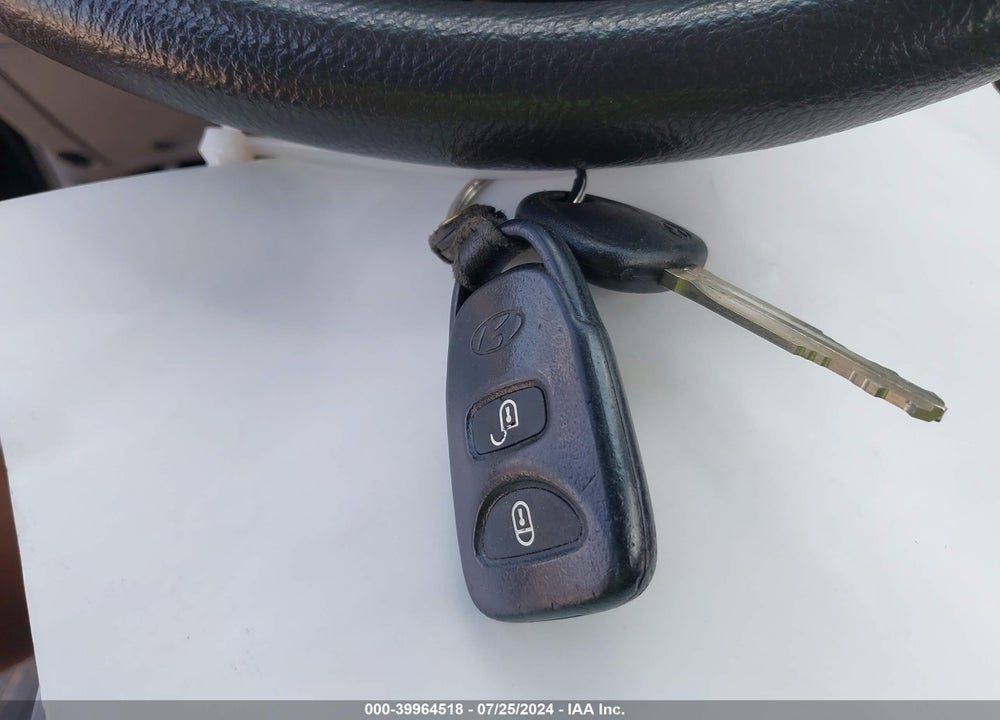 2010 HYUNDAI SANTA FE GLS VIN: 5NMSGDAB9AH391680