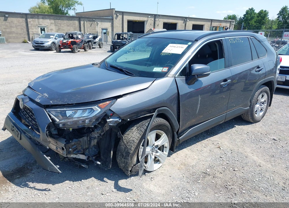 2020 TOYOTA RAV4 XLE VIN: 2T3P1RFV6LW125412