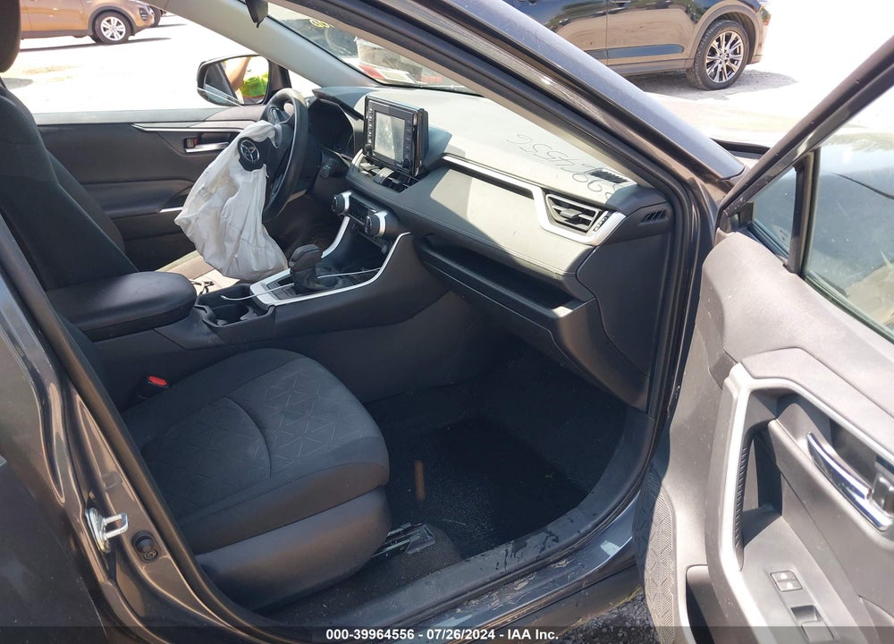 2020 TOYOTA RAV4 XLE VIN: 2T3P1RFV6LW125412