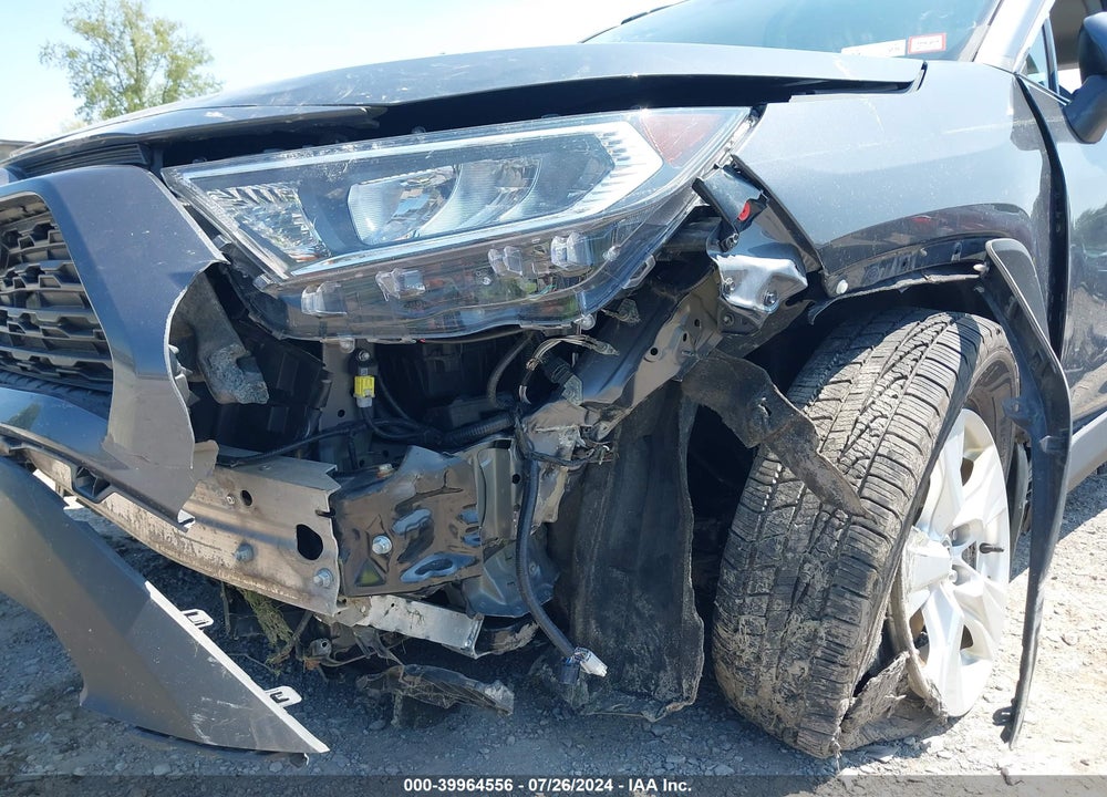 2020 TOYOTA RAV4 XLE VIN: 2T3P1RFV6LW125412