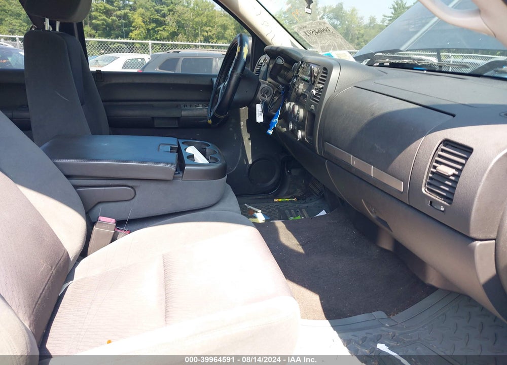 2009 CHEVROLET SILVERADO 1500 LT VIN: 1GCEK29J79Z276210