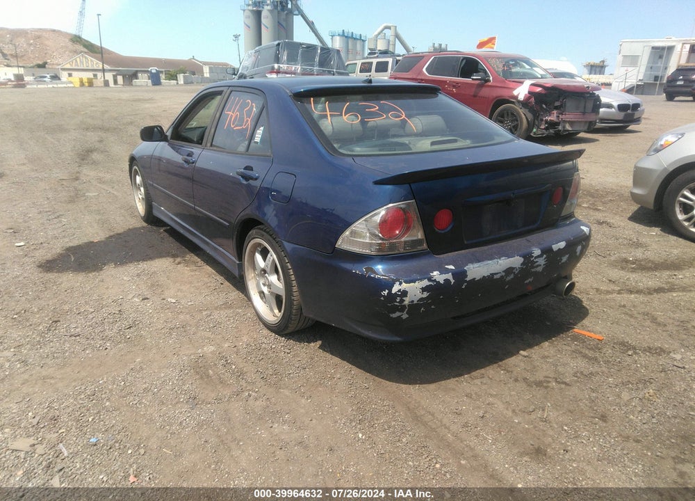 2001 LEXUS IS 300 VIN: JTHBD182410009163