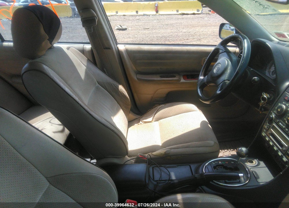2001 LEXUS IS 300 VIN: JTHBD182410009163