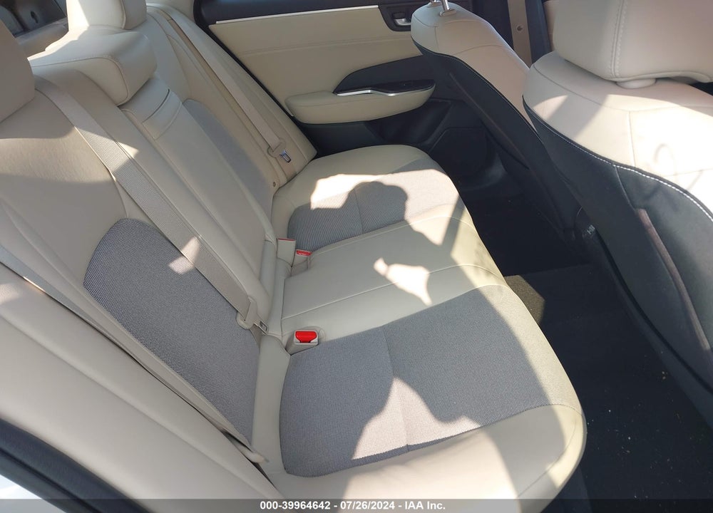 2021 HONDA CLARITY PLUG-IN HYBRID VIN: JHMZC5F11MC001544