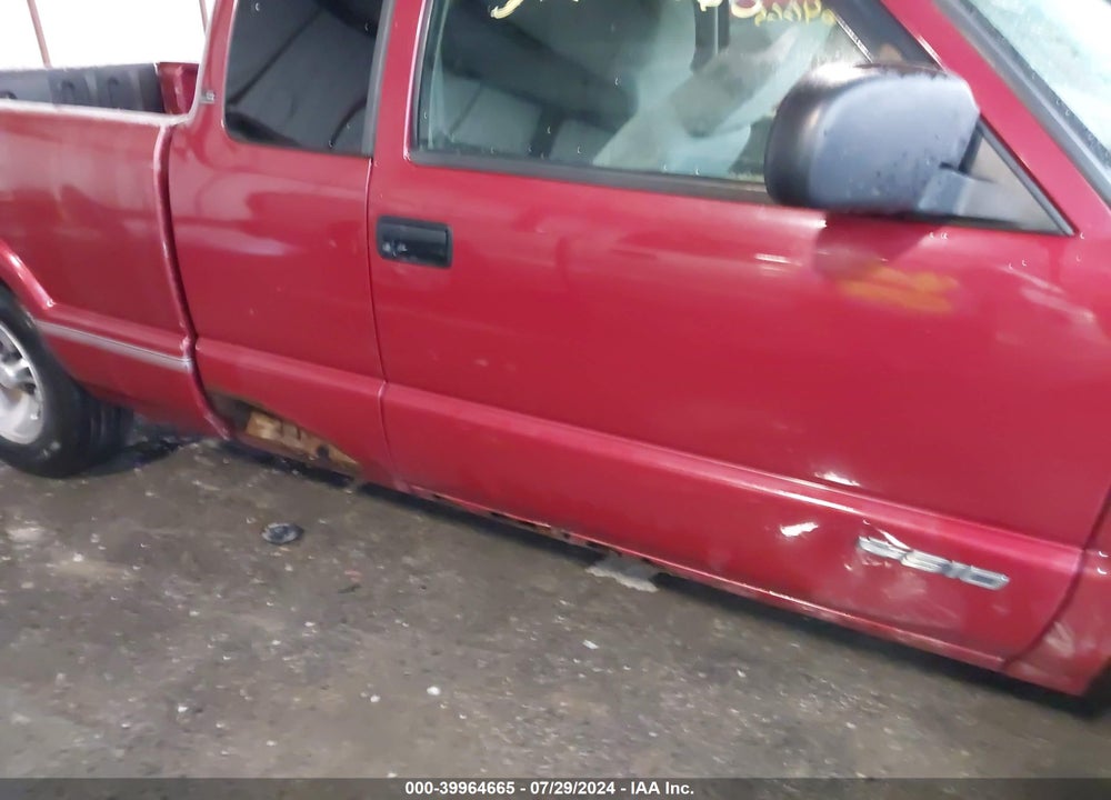 2002 CHEVROLET S-10 LS VIN: 1GCCS19W628131507