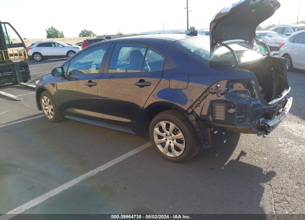 2021 TOYOTA COROLLA LE VIN: 5YFEPMAE5MP226811