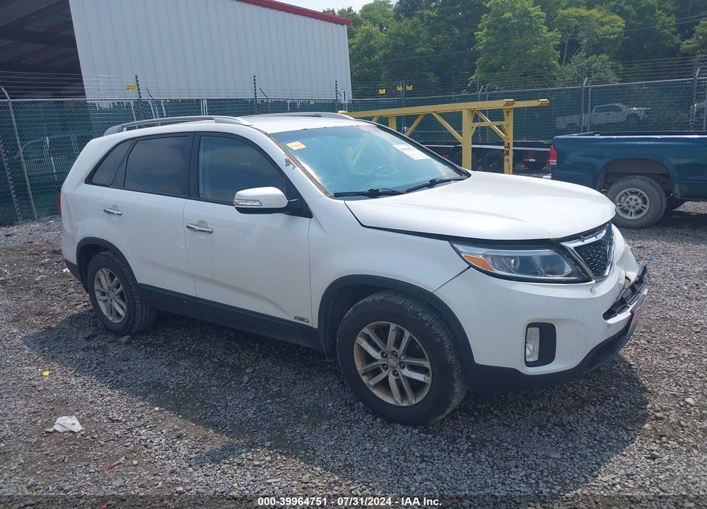 2014 KIA SORENTO LX VIN: 5XYKTDA68EG458820