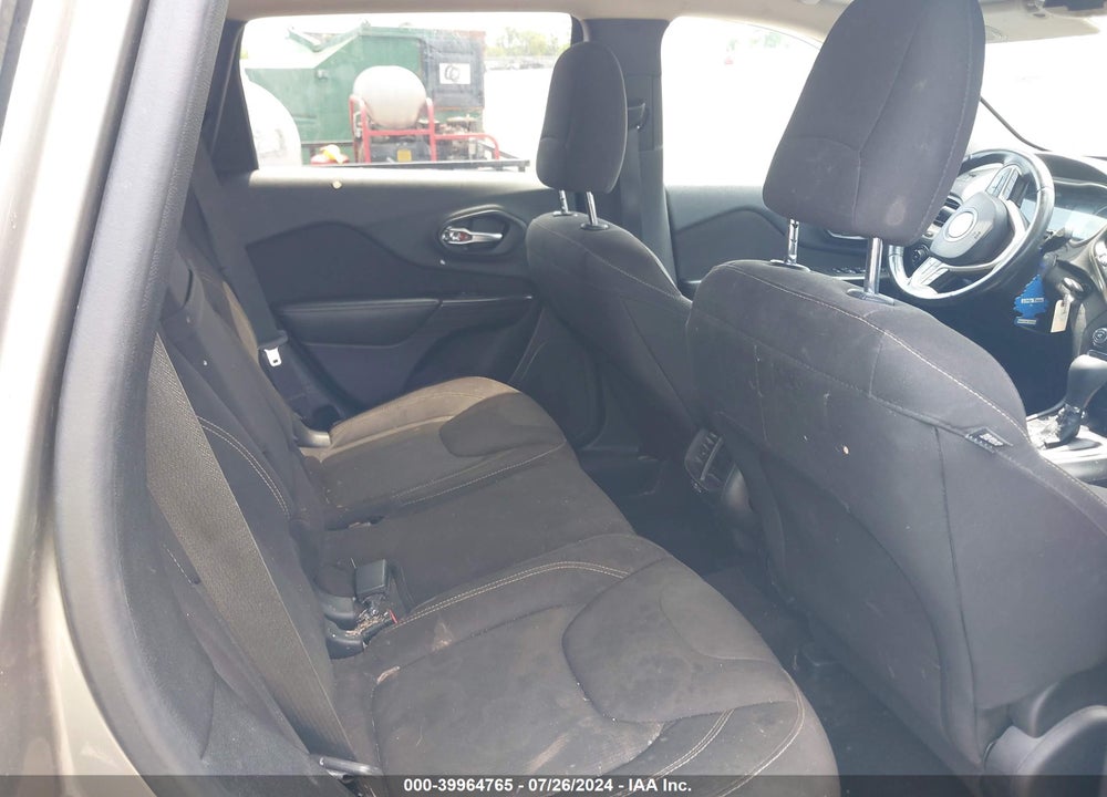2017 JEEP CHEROKEE LATITUDE 4X4 VIN: 1C4PJMCBXHW537399