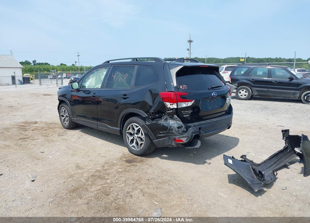 2019 SUBARU FORESTER PREMIUM VIN: JF2SKAEC3KH493108
