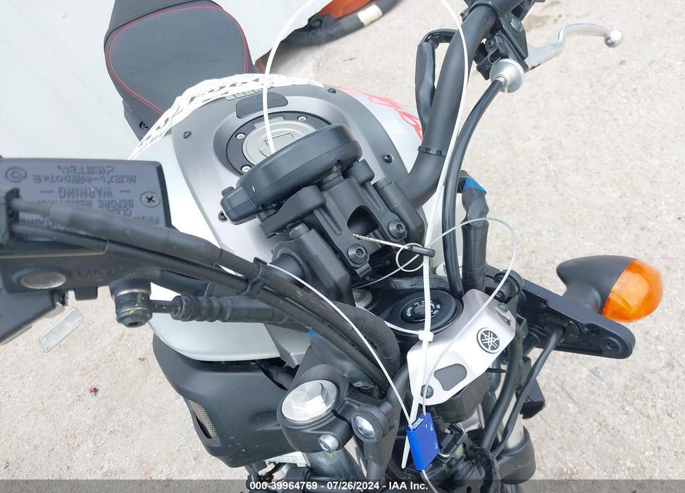 2019 YAMAHA XSR700 VIN: JYARM21E9KA000881