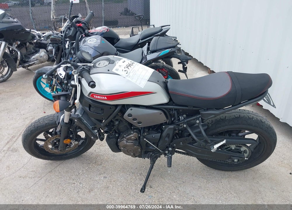 2019 YAMAHA XSR700 VIN: JYARM21E9KA000881