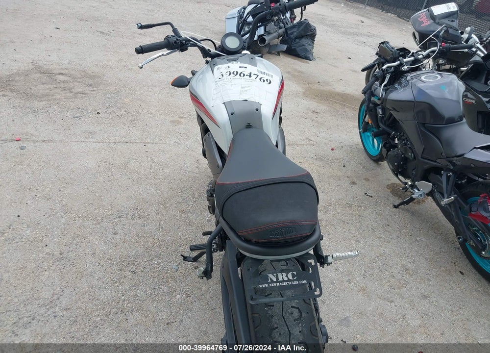 2019 YAMAHA XSR700 VIN: JYARM21E9KA000881