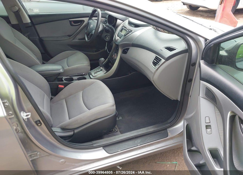 2013 HYUNDAI ELANTRA GLS VIN: KMHDH4AE5DU572977