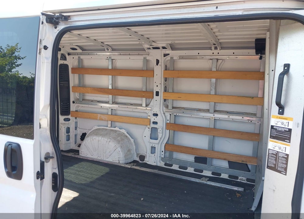 2017 RAM PROMASTER 1500 LOW ROOF 136 WB VIN: 3C6TRVAG2HE517189