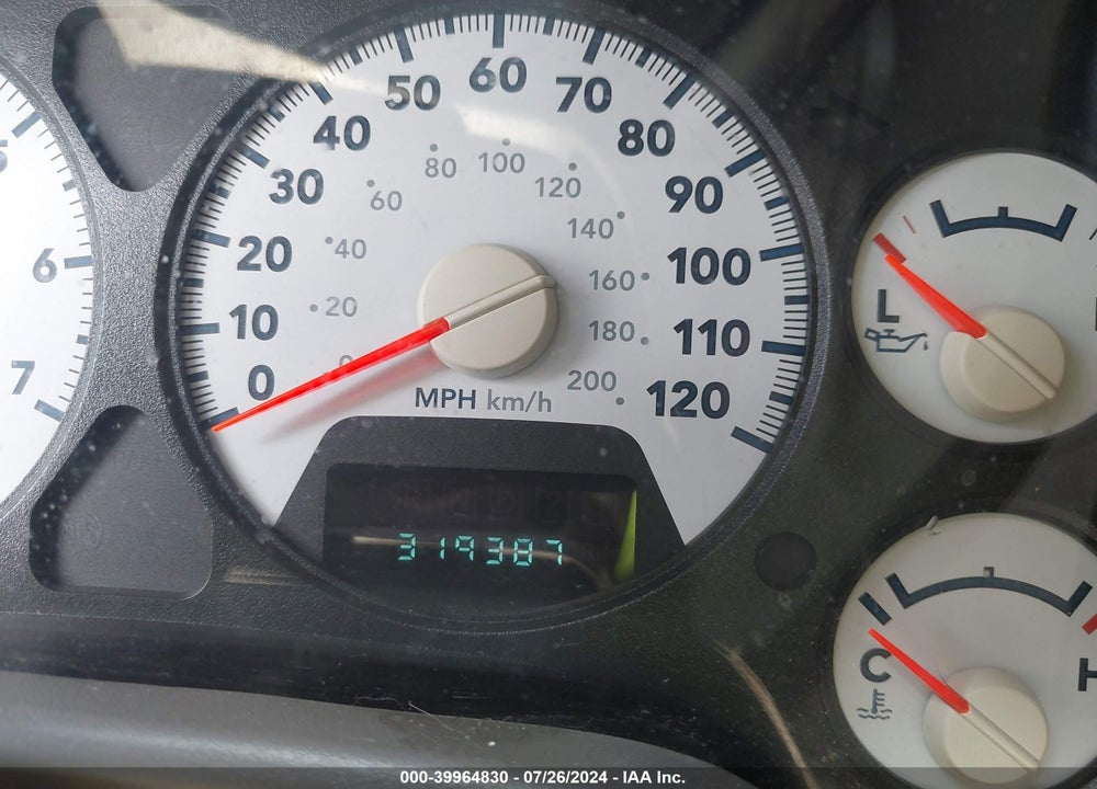 2008 DODGE RAM 1500 VIN: 1D7HU18298J138327