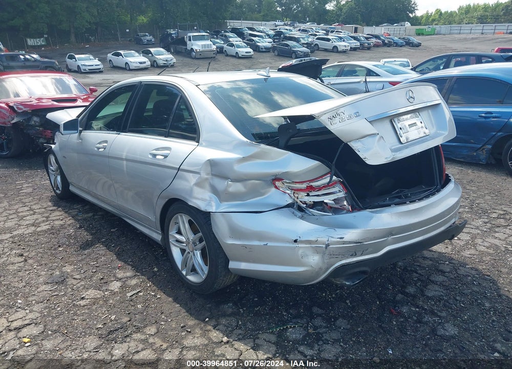 2012 MERCEDES-BENZ C 250 LUXURY/SPORT VIN: WDDGF4HB3CR218336