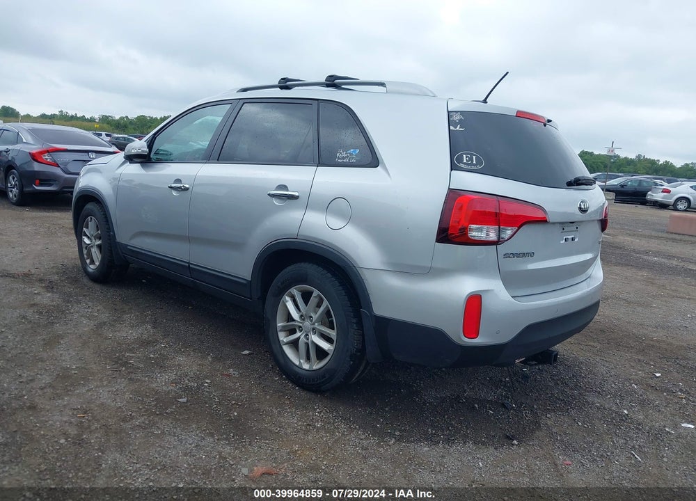 2014 KIA SORENTO LX VIN: 5XYKT3A69EG519828