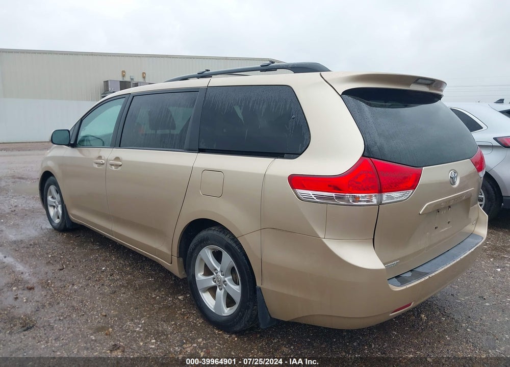 2011 TOYOTA SIENNA LE V6 VIN: 5TDKK3DC7BS172664
