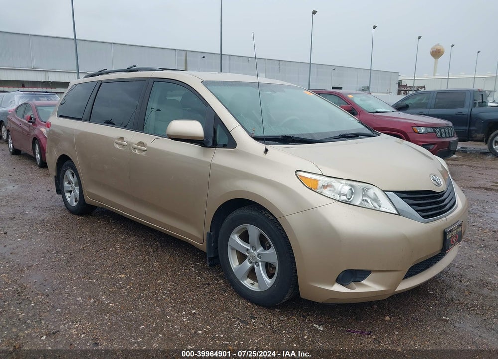 2011 TOYOTA SIENNA LE V6 VIN: 5TDKK3DC7BS172664