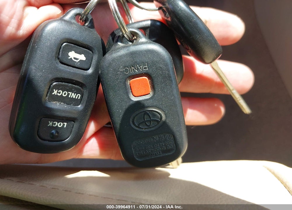 2002 TOYOTA CAMRY SOLARA SLE V6 VIN: 2T1FF28P92C591718