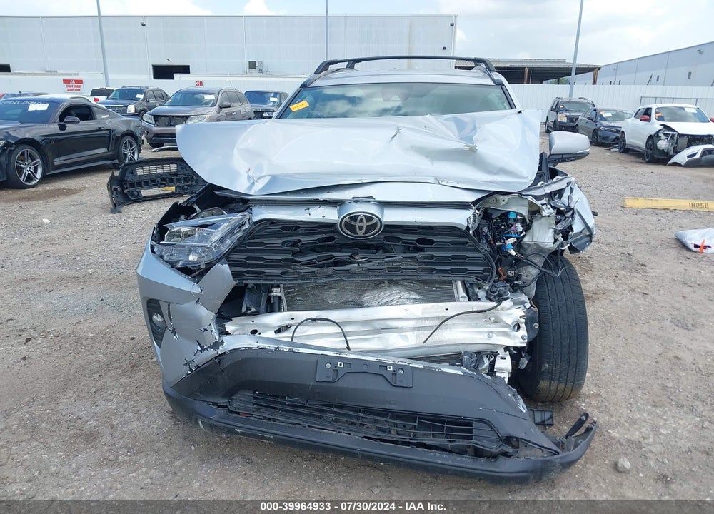 2021 TOYOTA RAV4 XLE VIN: 2T3P1RFV6MW223406