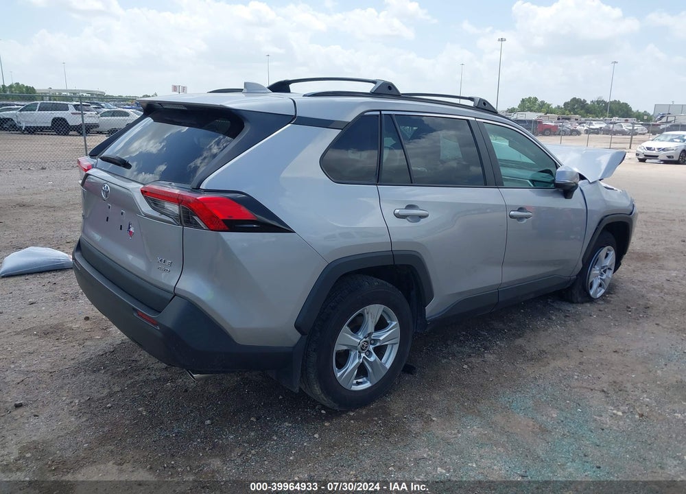 2021 TOYOTA RAV4 XLE VIN: 2T3P1RFV6MW223406