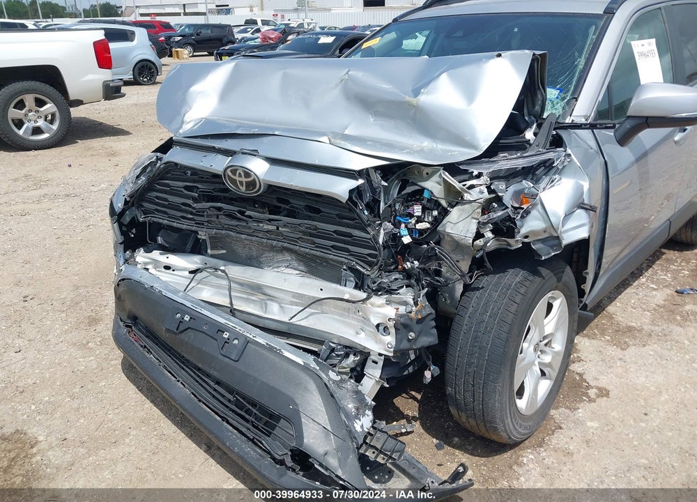 2021 TOYOTA RAV4 XLE VIN: 2T3P1RFV6MW223406