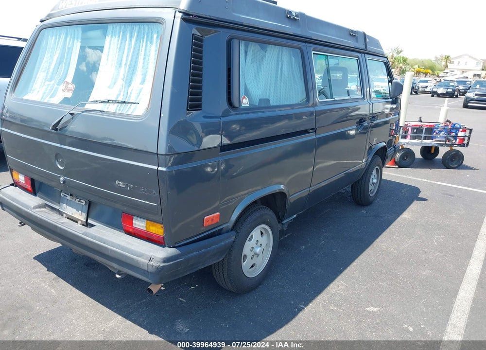 1988 VOLKSWAGEN VANAGON CAMPMOBILE VIN: WV2ZB0251JH040506