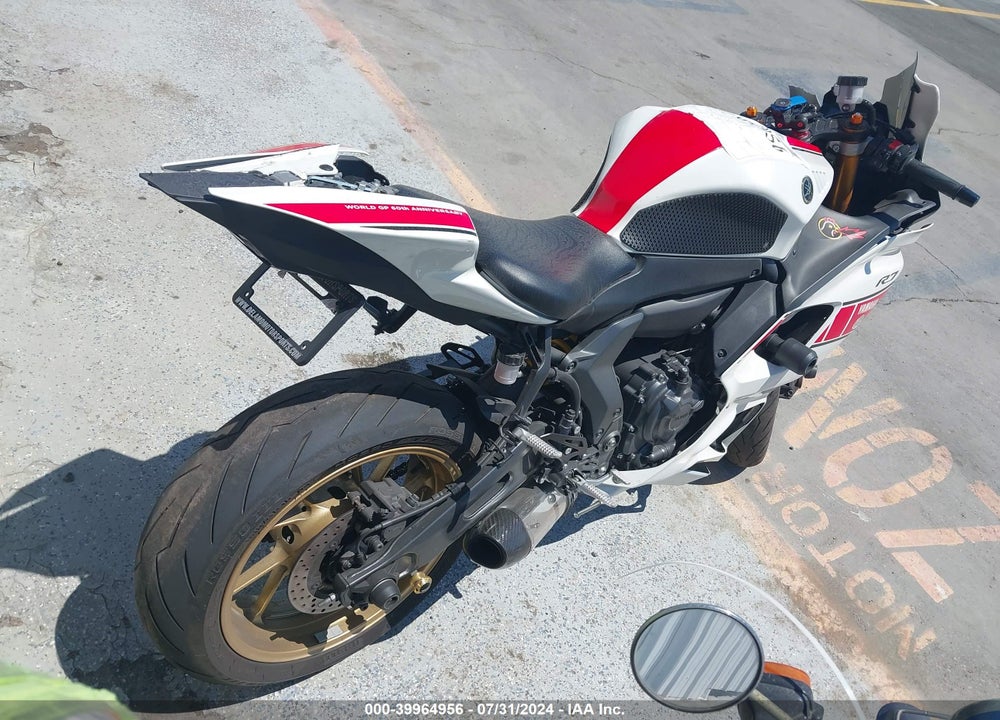 2022 YAMAHA YZFR7 VIN: JYARM38Y3NA000899