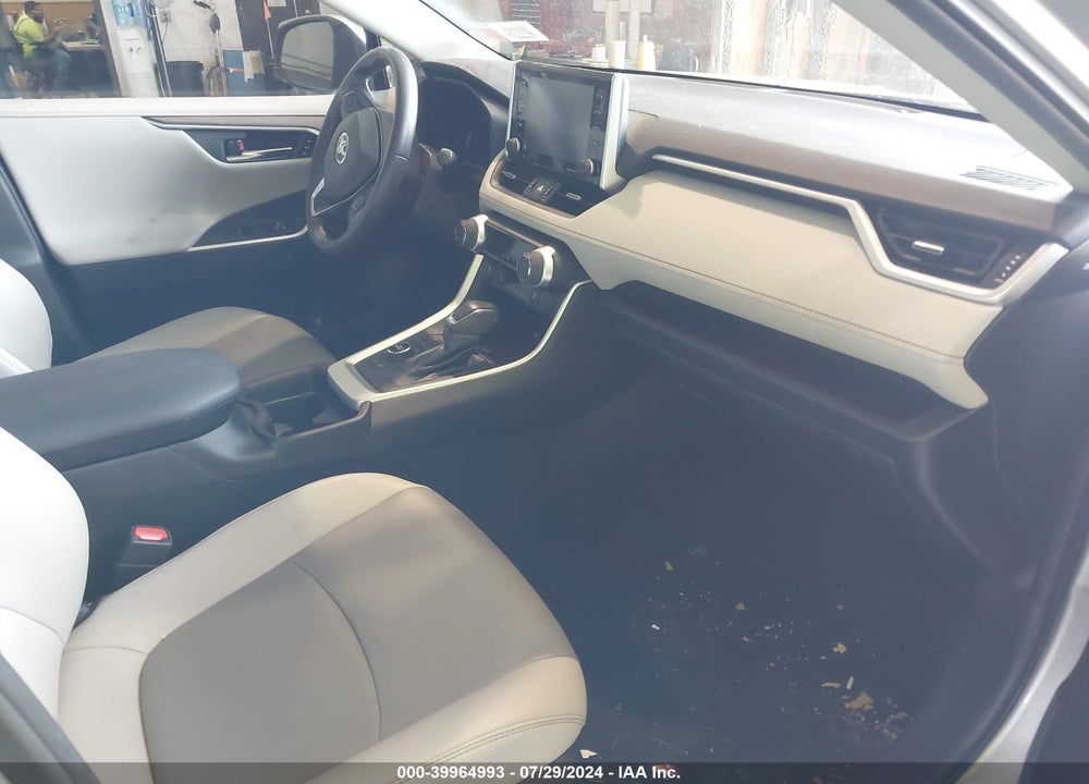 2019 TOYOTA RAV4 LIMITED VIN: 2T3N1RFV0KW011623