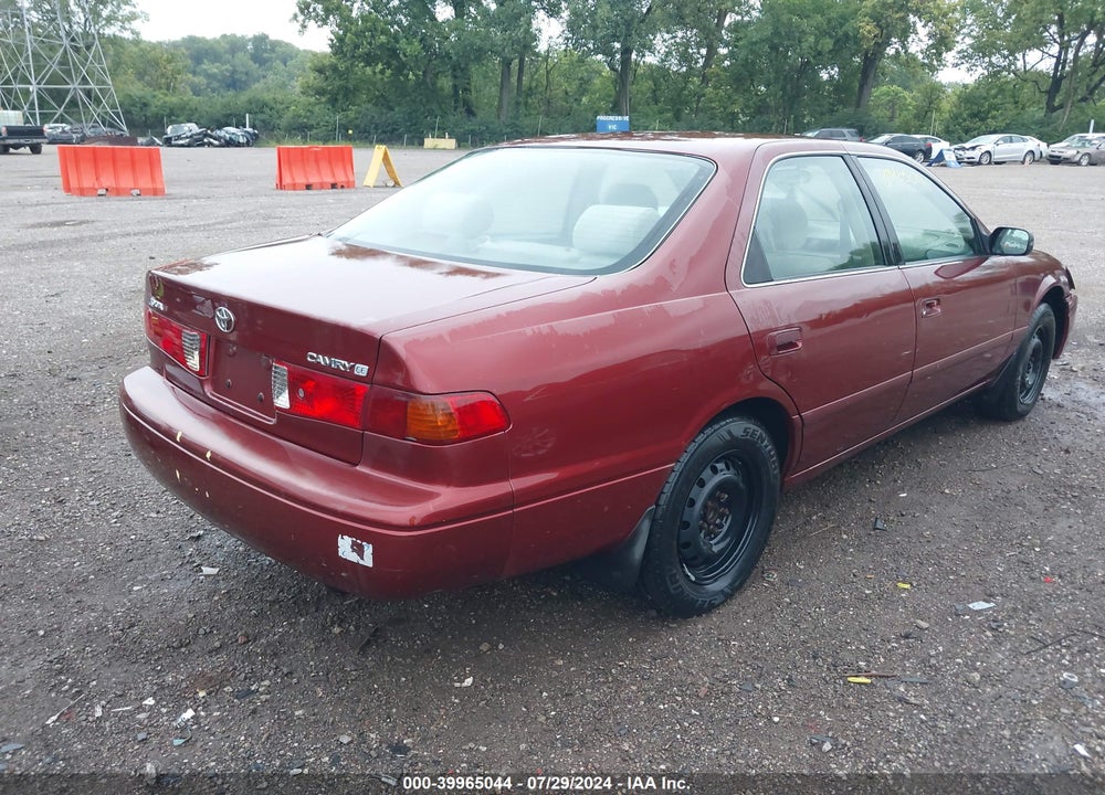 2001 TOYOTA CAMRY CE VIN: 4T1BG22K71U858294