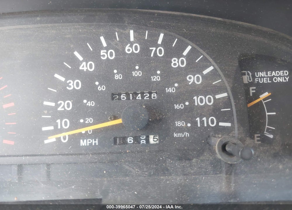 1997 TOYOTA TACOMA VIN: 4TAWM72N0VZ242110